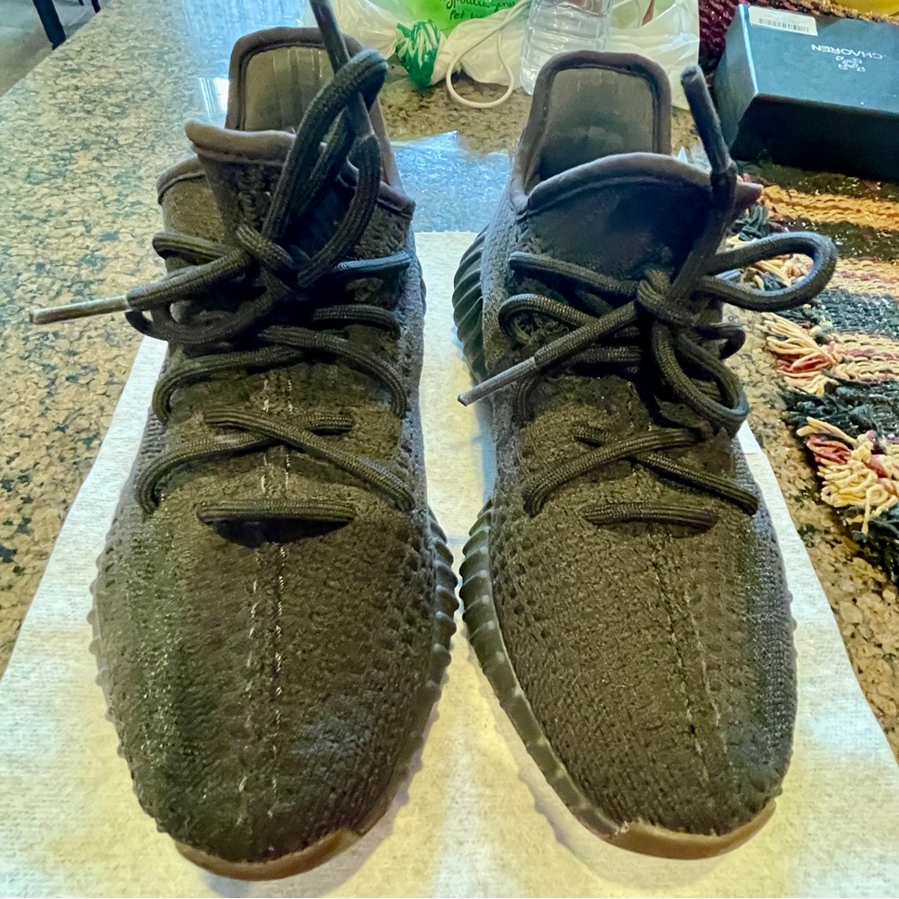 Yeezy Boost 350 size 6.5 men 7.5 women - Picture 1 of 7